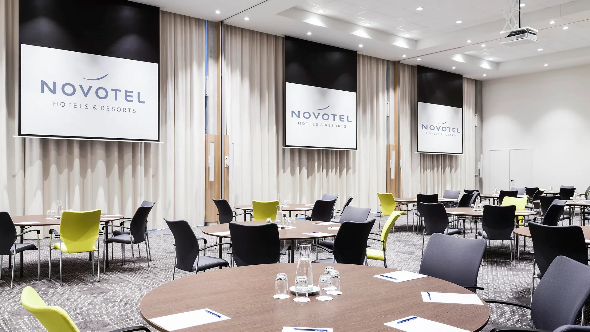 Novotel Amsterdam Schiphol Airport Hoofddorp 4*,